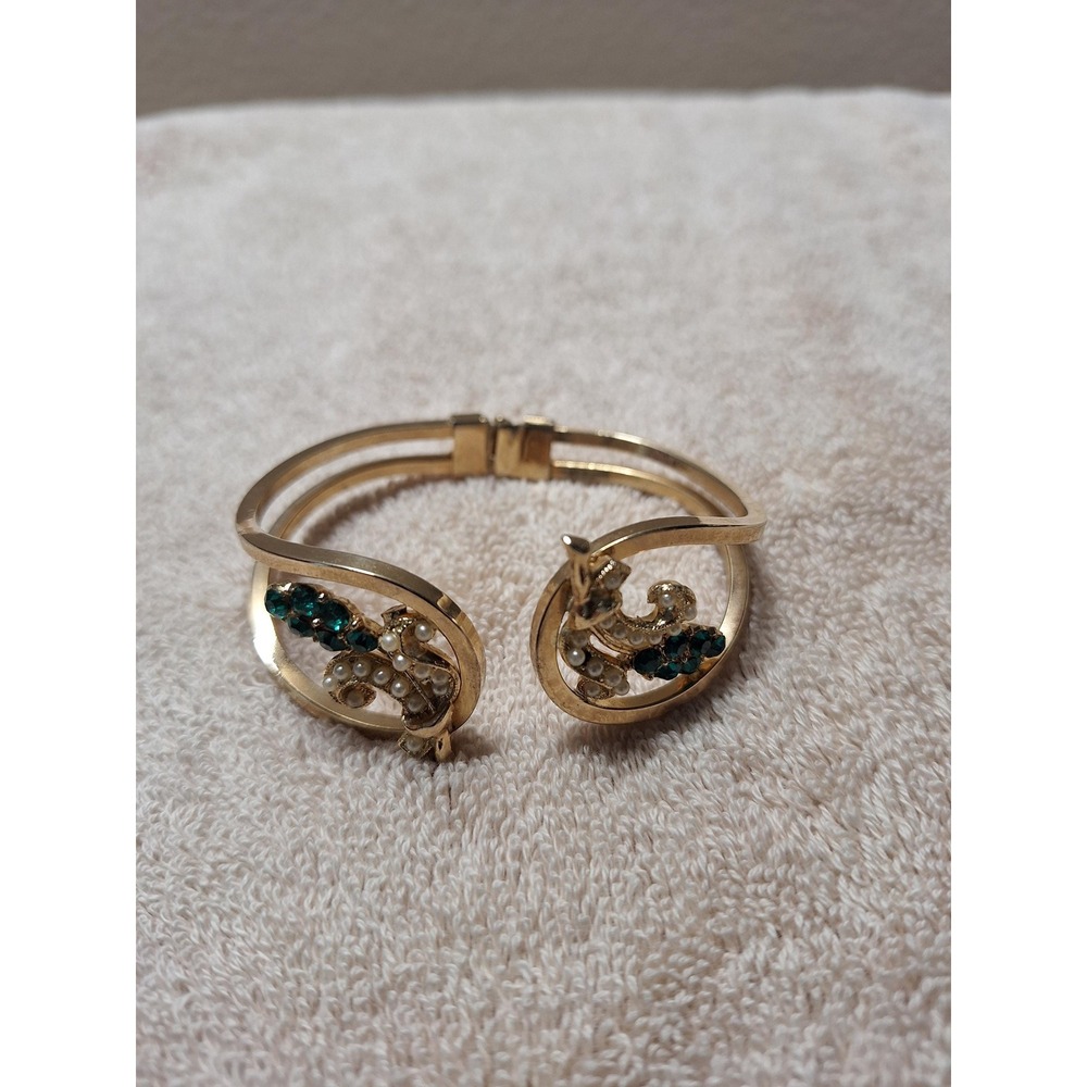 Vintage cuff bracelet earrings green rhinestones and faux pearls in gold tone